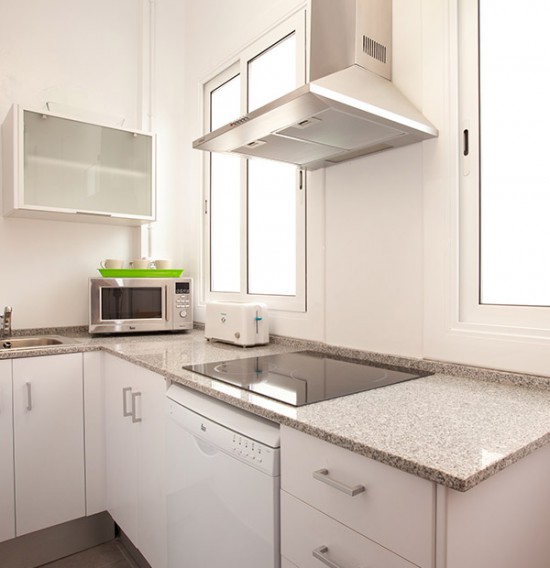 cocina despues reforma / cuina despres reforma / kitchen after renovation