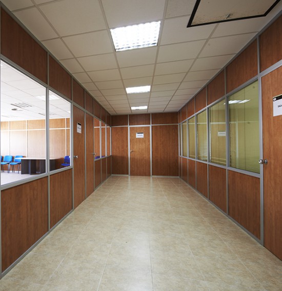 oficina despues reforma / oficina ¡despres reforma / office after renovation