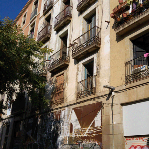 refuerzo estructural edificio ciutat vella / garcía comas services