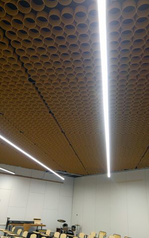 Línea iluminación led de 11m Colegio Aleman